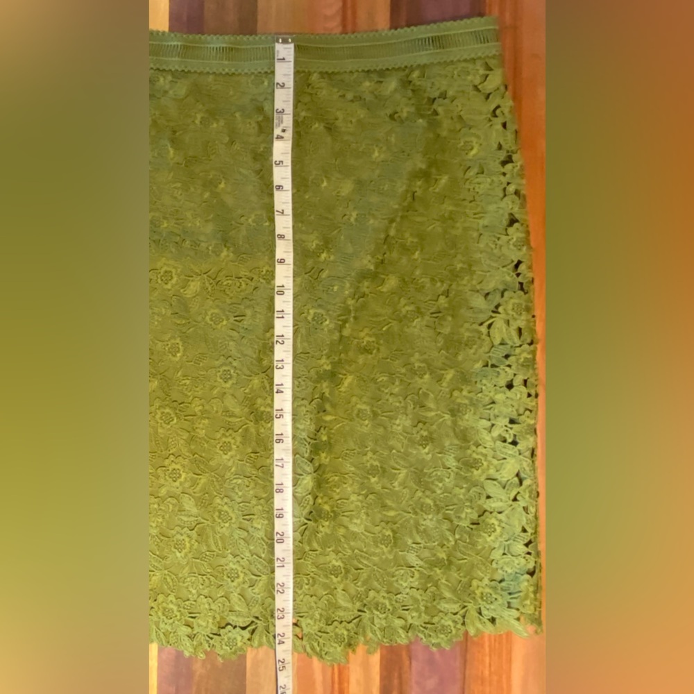 Ann Taylor Green Floral Lace Pencil Skirt - Picture 7 of 8
